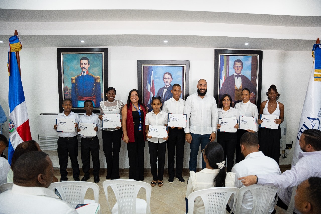 ITLA gradúa a 129 egresados de Educación Continua en la provincia de Monte Plata ITLA gradúa a 129 egresados de Educación Continua en la provincia de Monte Plata