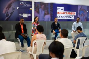 Extensión ITLA Santo Domingo Este realiza panel de educación tecnológica dirigido a la comunidad del Centro Educativo Alegría