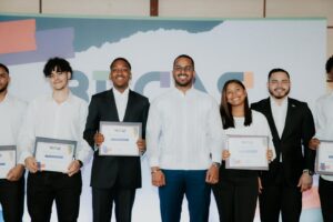 ITLA promueve el talento joven del país con más de 100 becas para educación técnica superior