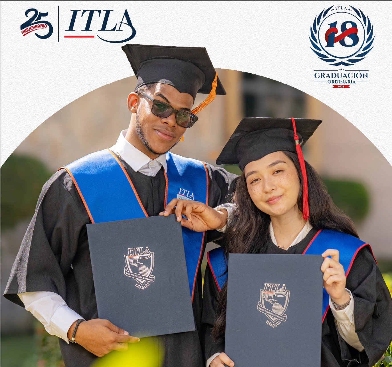 chicos posando para la portada del anuario de graduacion