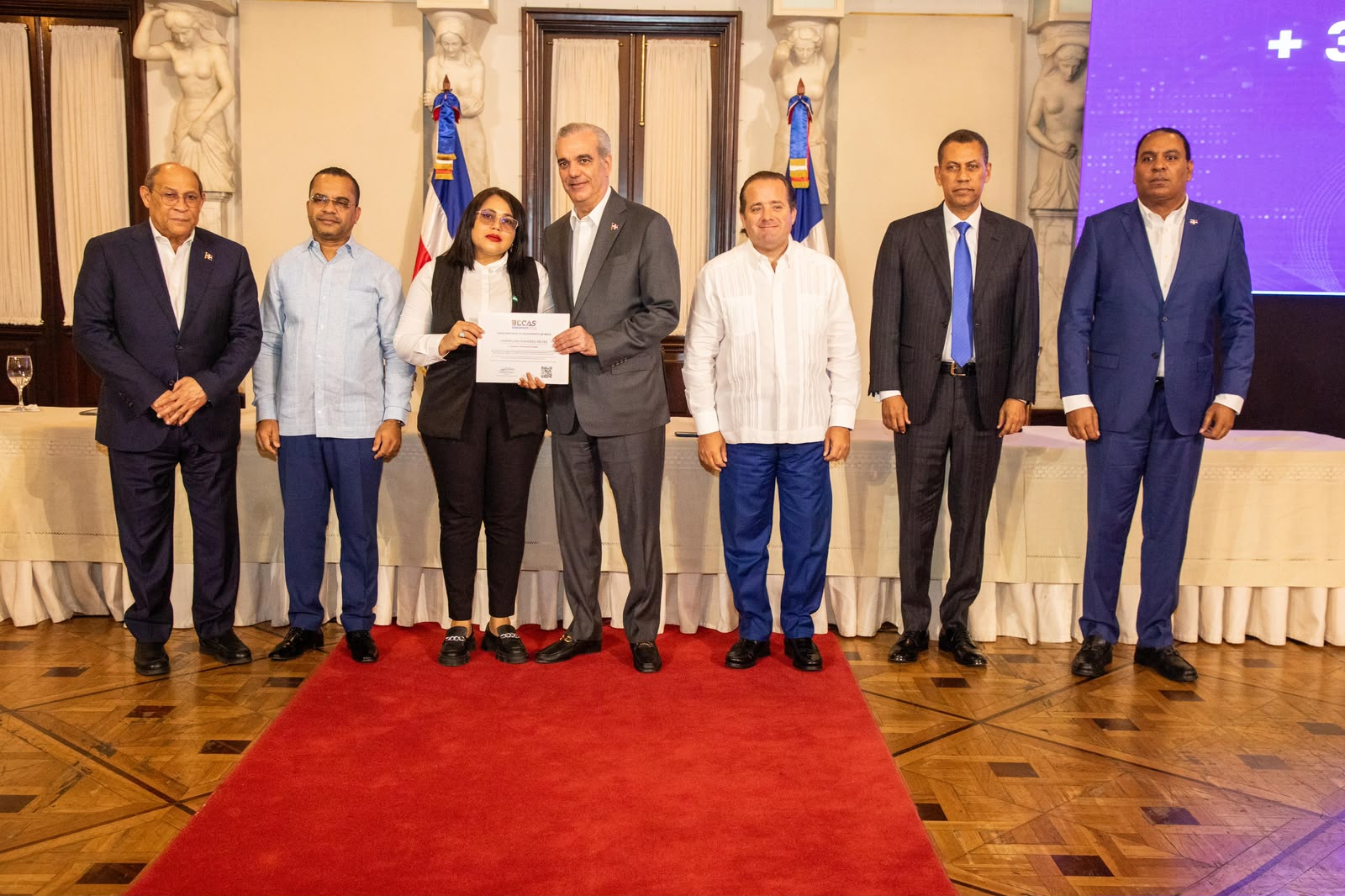 Presidente Abinader transforma la educación digital a través del ITLA entregando más de 36 mil becas tecnológicas