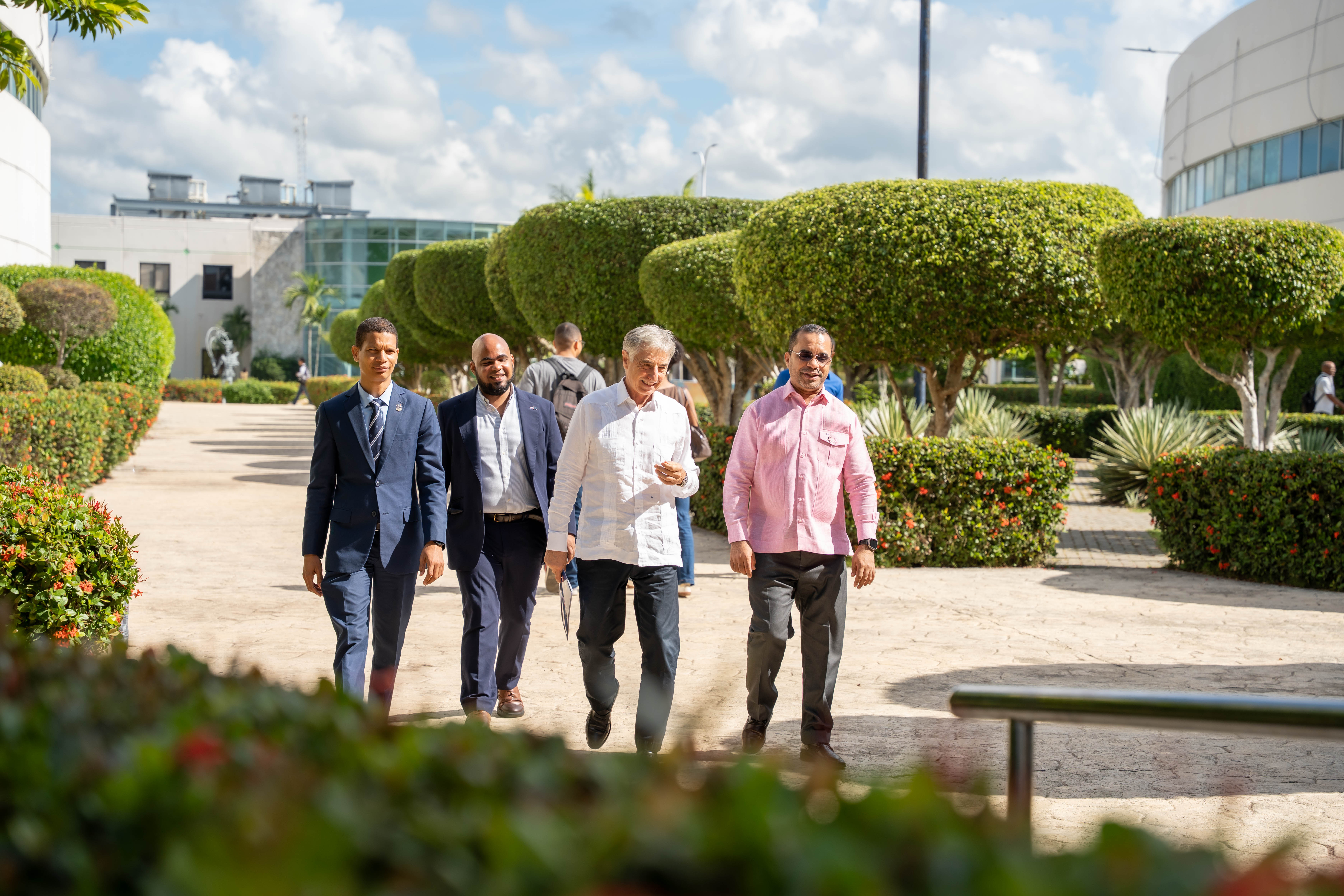 Rector del ITLA recibe visita del embajador de la Unión Europea y destaca cooperación en formación tecnológica